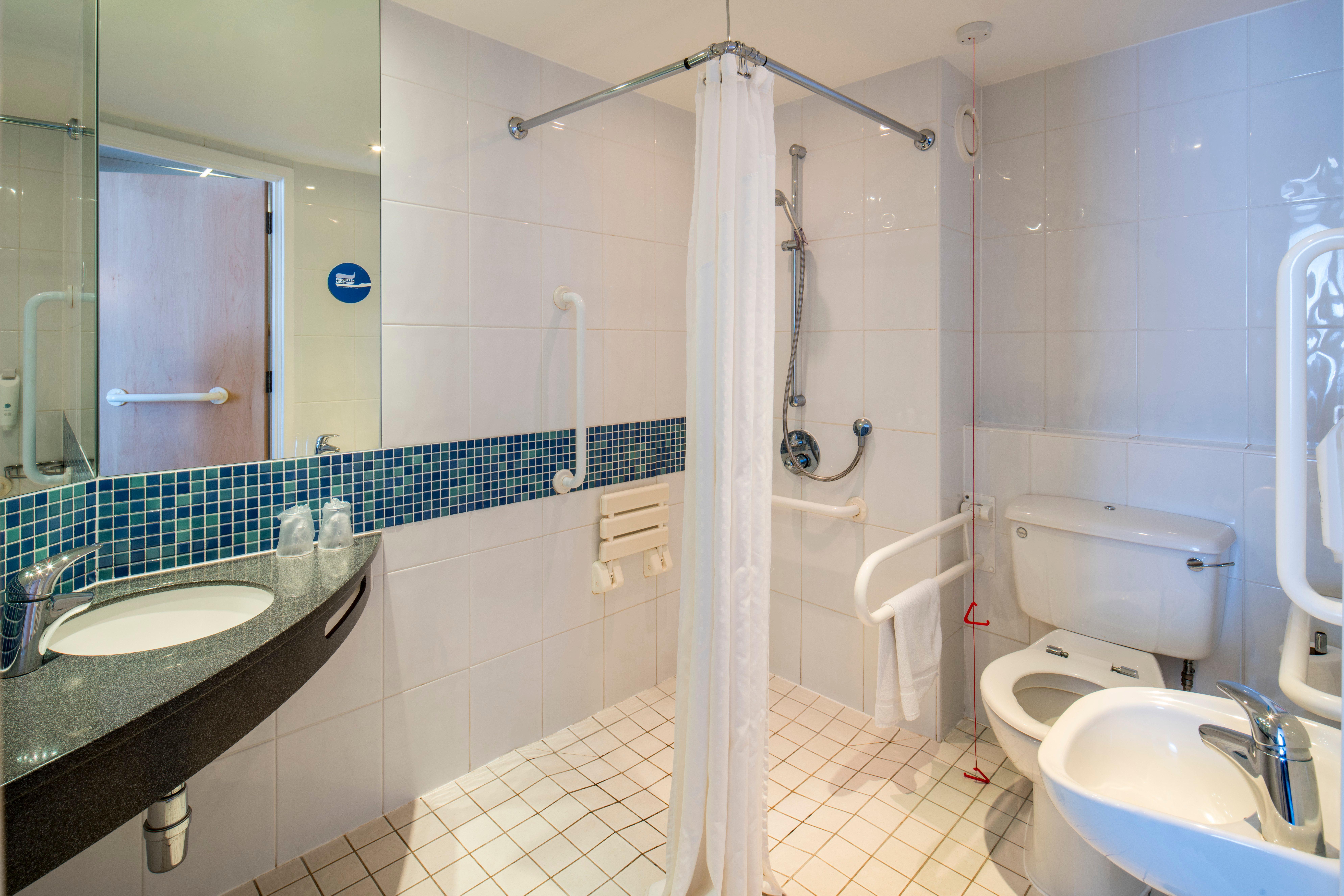 Holiday Inn Express Leicester City By Ihg Exterior photo