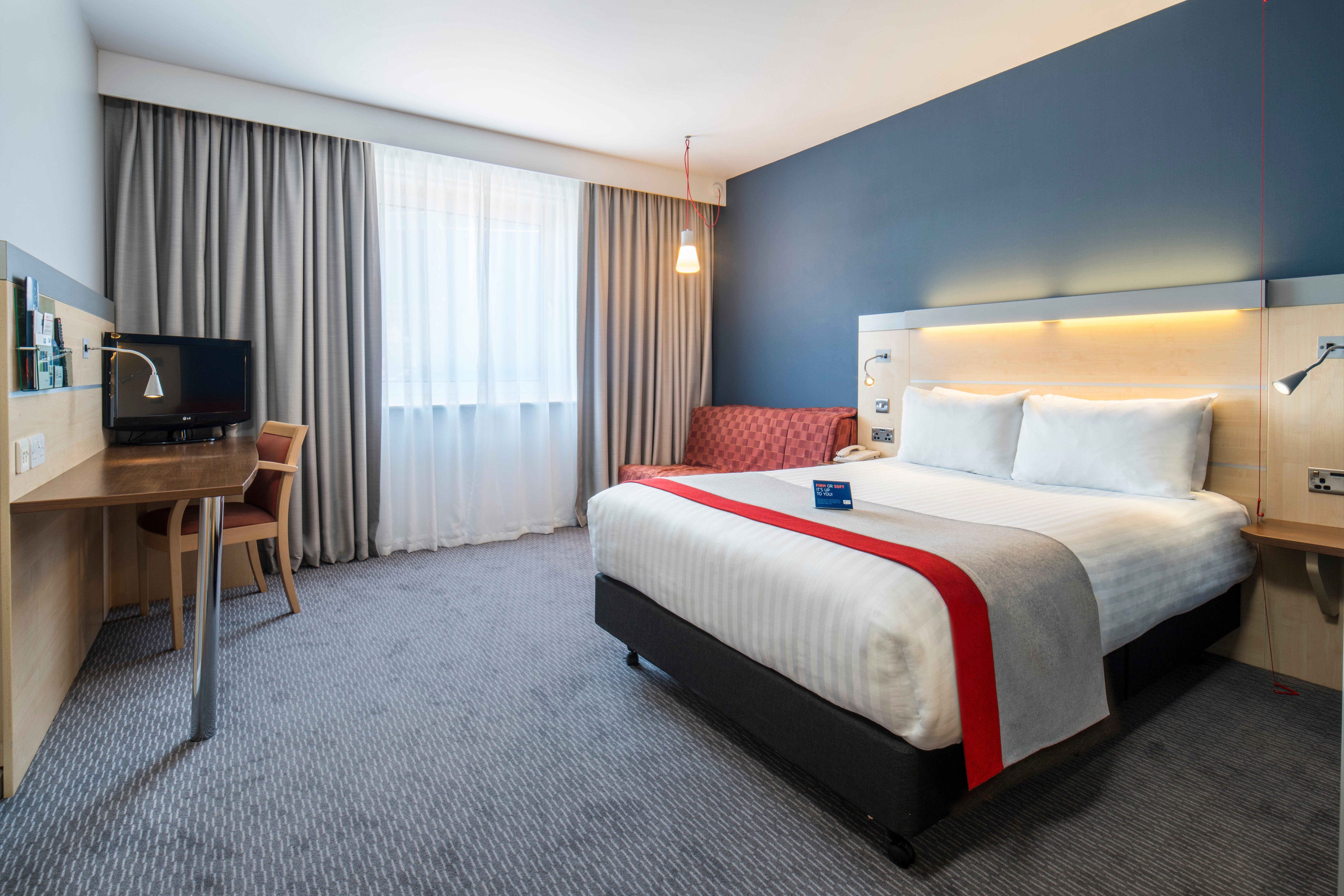 Holiday Inn Express Leicester City By Ihg Exterior photo