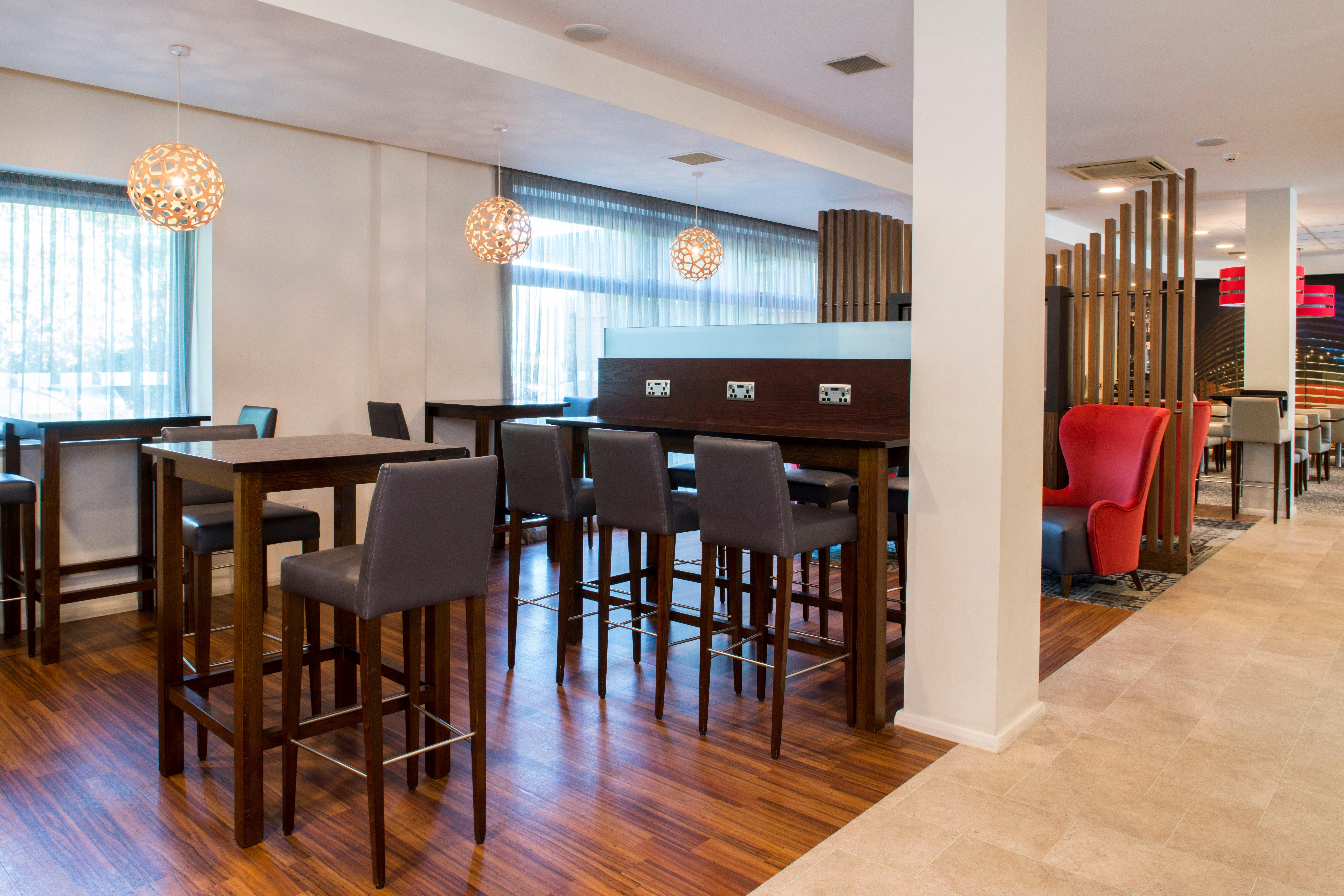 Holiday Inn Express Leicester City By Ihg Exterior photo