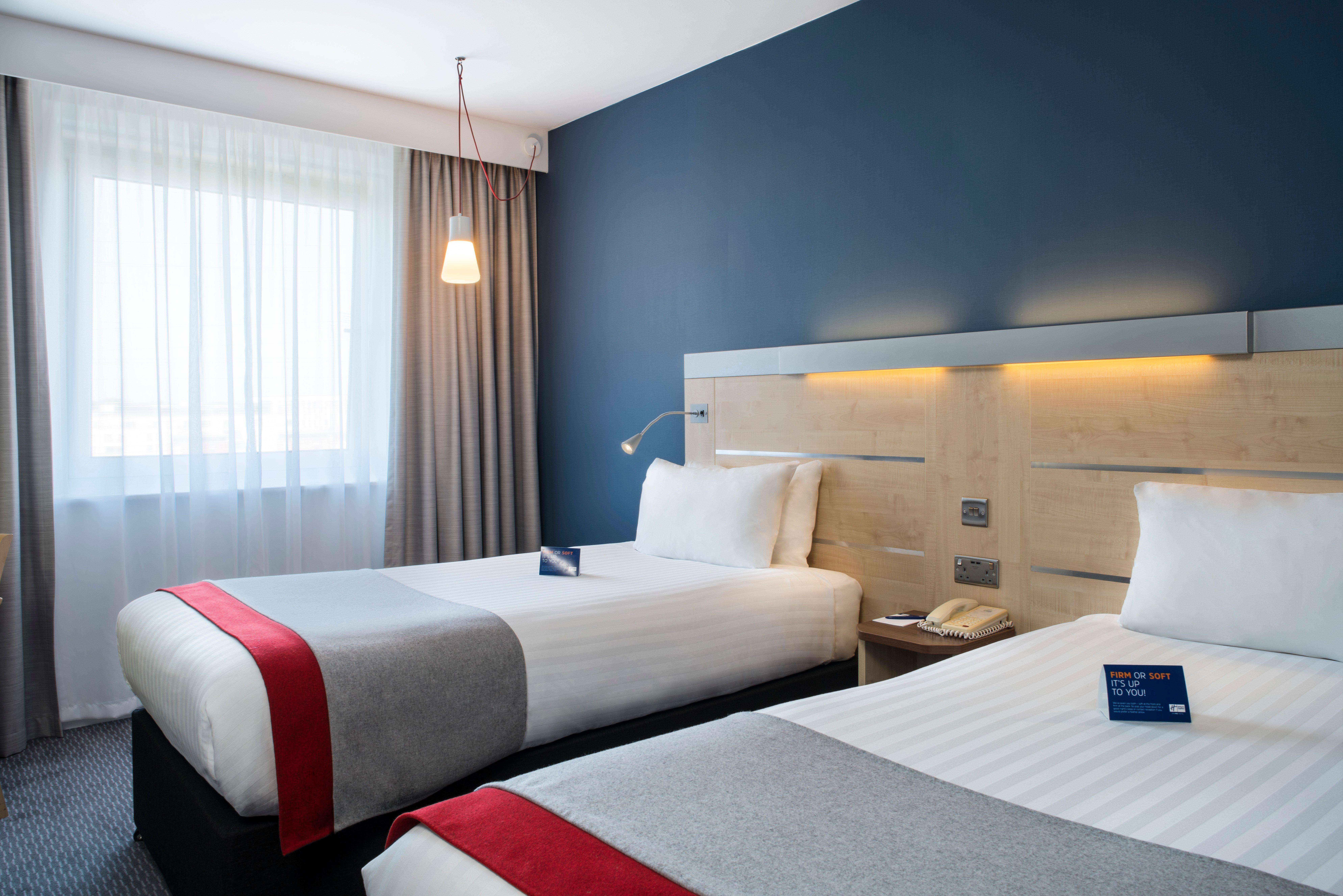 Holiday Inn Express Leicester City By Ihg Exterior photo
