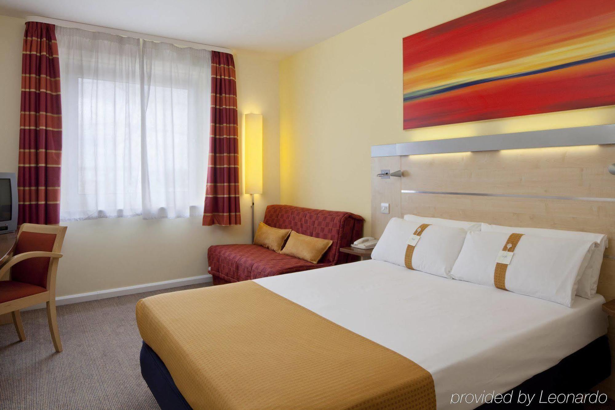 Holiday Inn Express Leicester City By Ihg Exterior photo